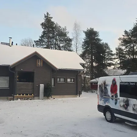 Elves Eco Design House A 木屋 罗瓦涅米